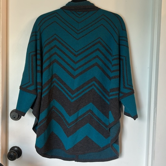 Pendleton Merino Wool grey teal Cape Poncho size M/L - Picture 6 of 6